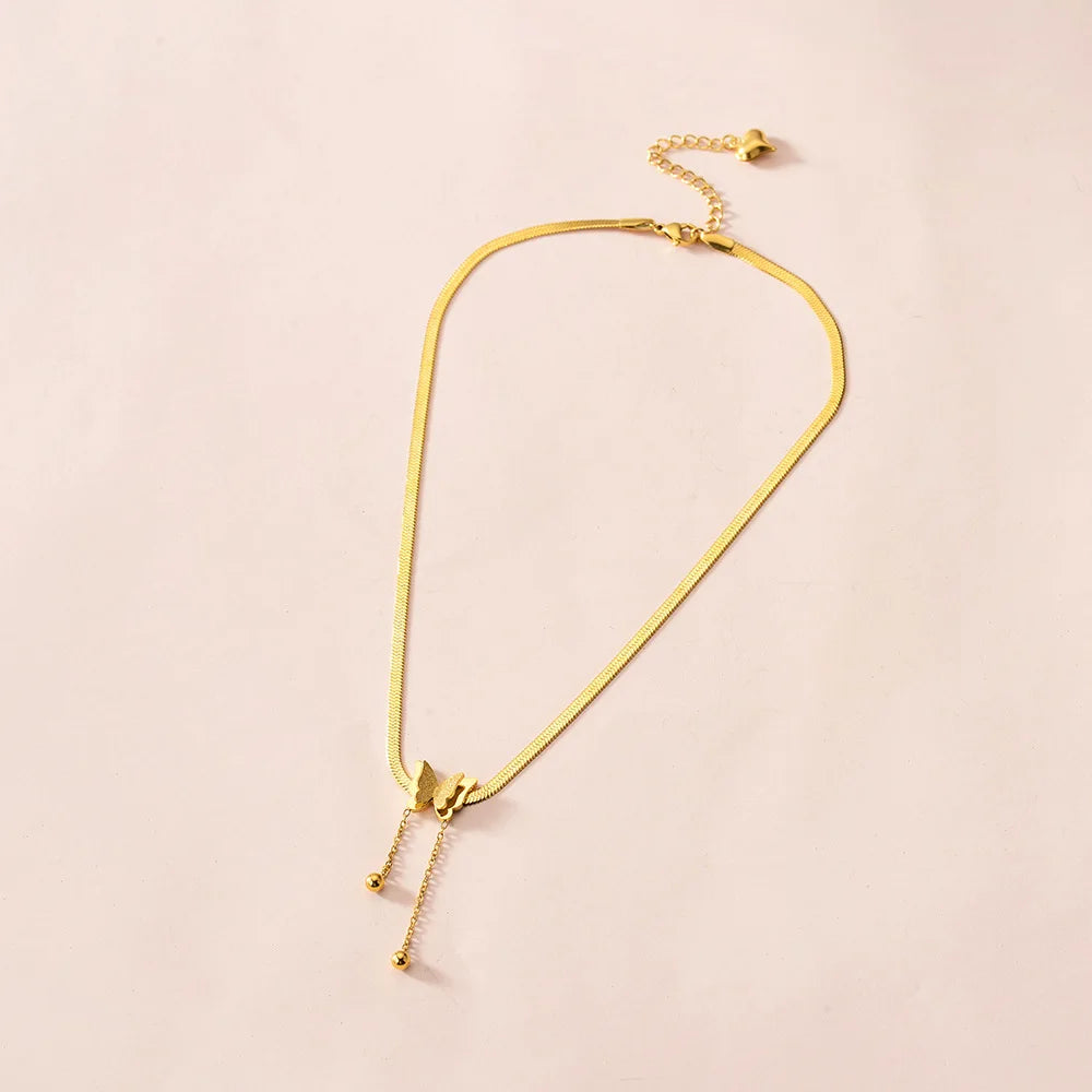 Elegant Vintage Charm Necklace