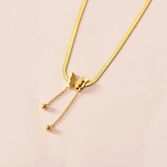 Elegant Vintage Charm Necklace