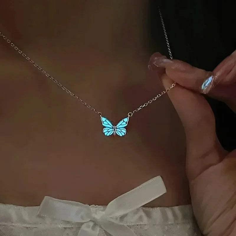 Butterfly Lamp Necklace (Glow in the Dark)