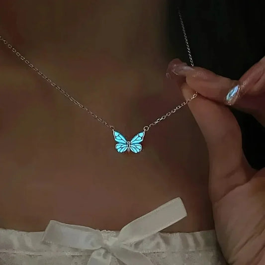 Butterfly Lamp Necklace (Glow in the Dark)